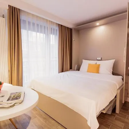 Captivating Serviced Apartment In Frankfurt * 프랑크푸르트